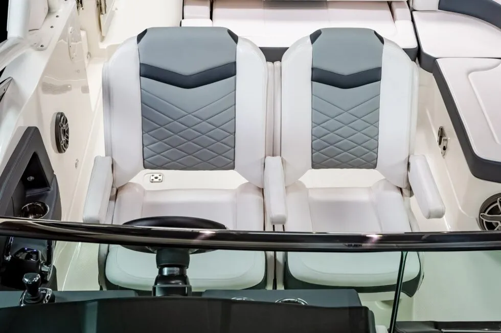 OSX-280-HelmSeat-01-23-980x653-2