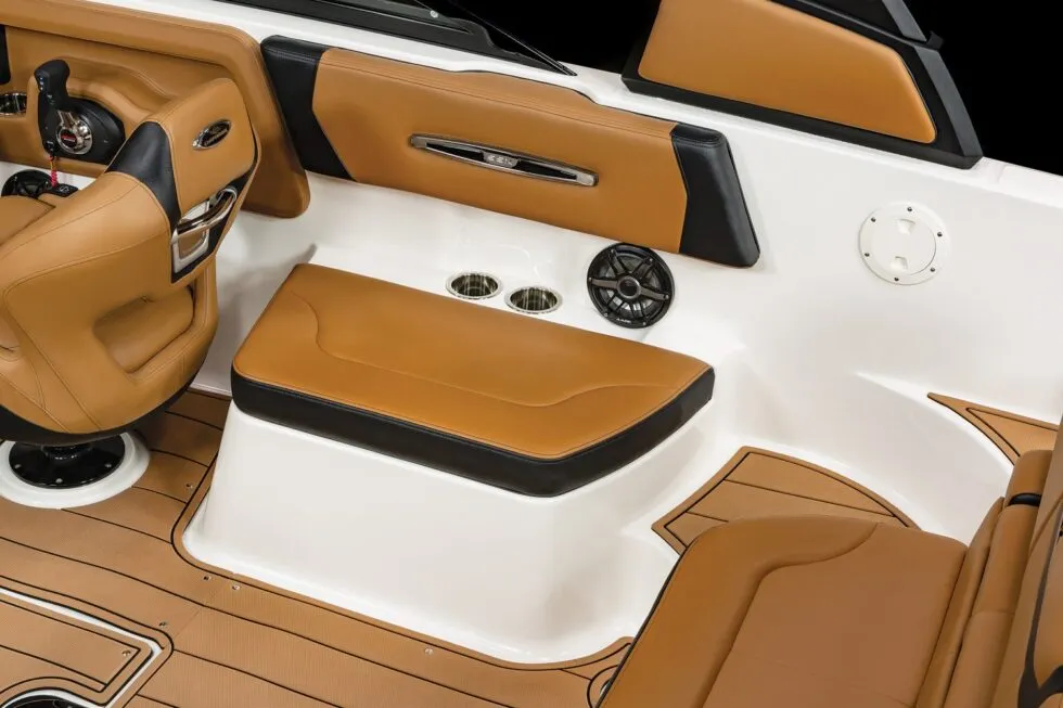 SSX-247-STBSeat-01-22-980x653-1-1