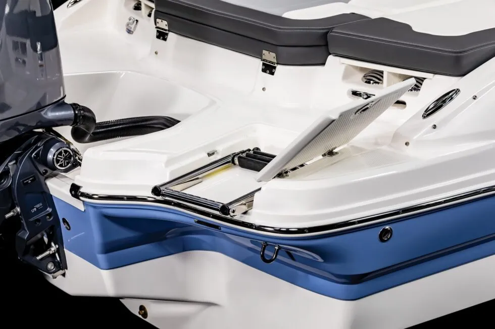 SSi-21-OB-PlatformLadder-24-980x653-2 (1)